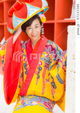 旅女子、女子旅、沖縄編 、ミドルシニア 97233380