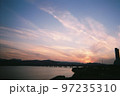 韓国・ソウルにある漢江の夕暮れをフィルムカメラでで楽しむ 97235310