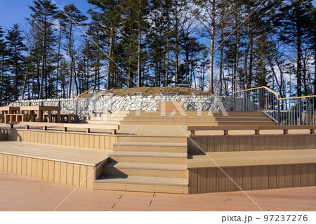 FUJIYAMAツインテラス　ファーストテラスのベンチ 97237276