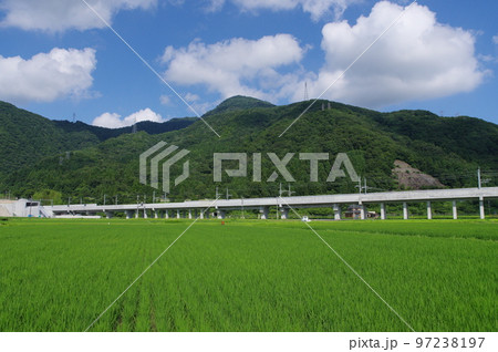 北陸新幹線 延伸工事　日野山トンネル南側　越前市中平吹町　2022年7月 97238197