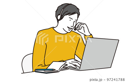 自宅でリモート会議をするビジネスマン 97241788