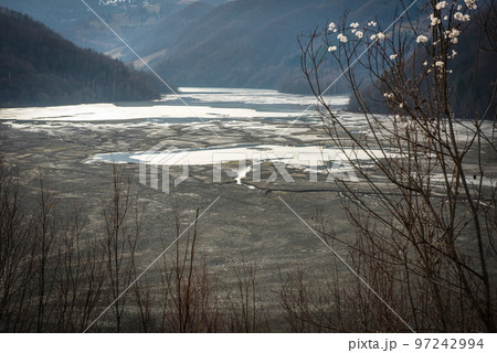 Pollution of a lake with contaminated water from a copper mine 97242994