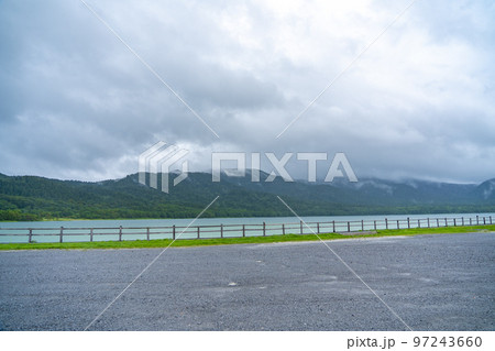 霊場恐山 宇曽利湖(青森県むつ市) 霊場恐山 宇曽利湖(青森県むつ市) 97243660