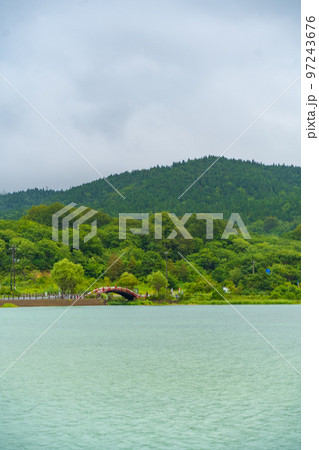 霊場恐山 宇曽利湖(青森県むつ市) 霊場恐山 宇曽利湖(青森県むつ市) 97243676