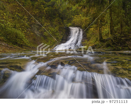 千葉県・養老渓谷 万代の滝 / Bandai Waterfall, Japan 97251113