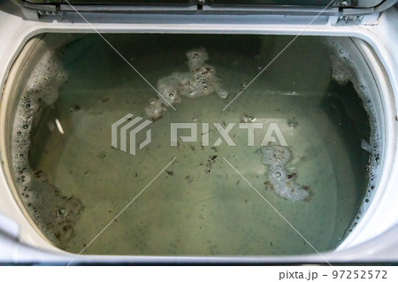 洗濯機の掃除 洗濯槽のカビ取り 洗濯機の掃除 洗濯槽のカビ取り 97252572
