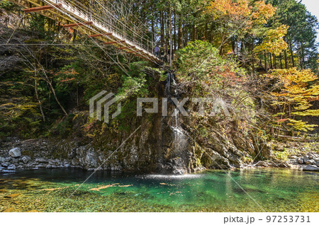 【岐阜】透明度の高い付知川や付知峡がエメラルドグリーンに輝きとても美しく心癒される、岩魚も美味しい 【岐阜】透明度の高い付知川や付知峡がエメラルドグリーンに輝きとても美しく心癒される、岩魚も美味しい 97253731