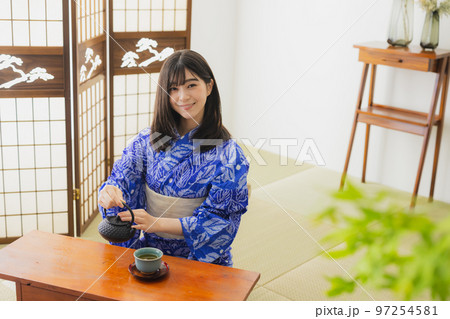 有松絞りの浴衣 南部鉄器 有松絞りの浴衣 南部鉄器 97254581
