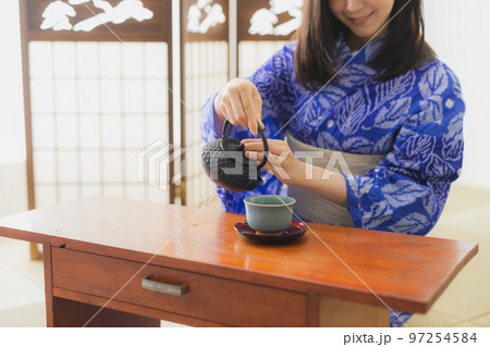 有松絞りの浴衣　南部鉄器 97254584