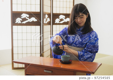 有松絞りの浴衣　南部鉄器 97254585