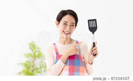 クッキングイメージ(女性) 97256507