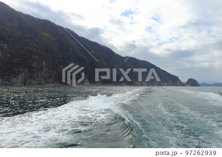 そともめぐりの松が崎、鎌の腰～あみかけ岩、唐船島、夫婦亀岩 97262939