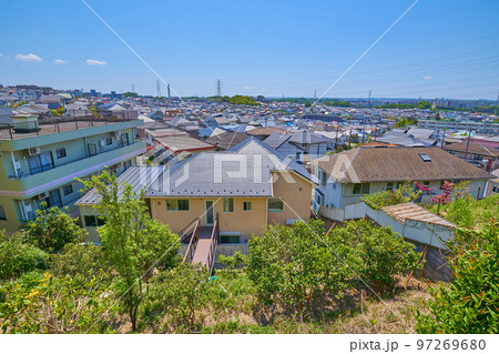 春の川崎市麻生区の弘法松公園の南側の住宅街(王禅寺西1丁目など) 97269680