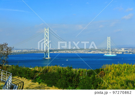 【兵庫県】淡路SAから見た明石海峡大橋 97270862