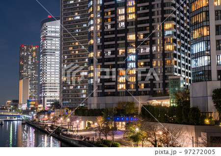 《東京都》東京タワーマンションの夜景・晴海エリア 《東京都》東京タワーマンションの夜景・晴海エリア 97272005