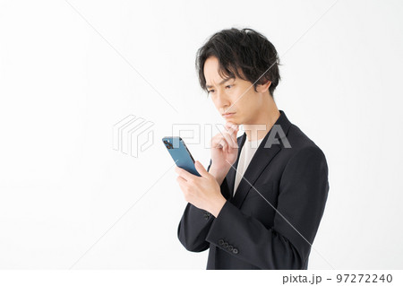 ビジネスパーソンの男性 ビジネスパーソンの男性 97272240
