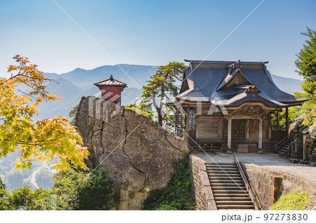 山形県 山寺の開山堂と納経堂 山形県 山寺の開山堂と納経堂 97273830