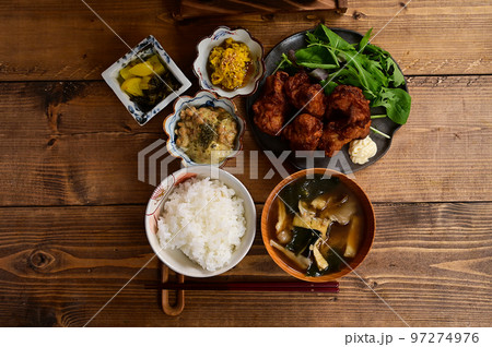 一汁二菜 唐揚げ 一汁二菜 唐揚げ 97274976