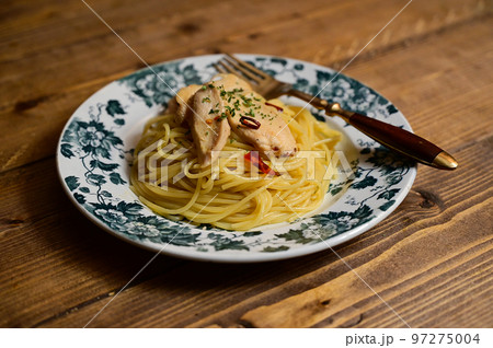 鶏胸肉のペペロンチーノ 鶏胸肉のペペロンチーノ 97275004