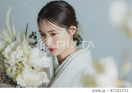 白無垢　白掛下　水色の伊達襟　 97281251