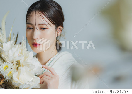 白無垢　白掛下　水色の伊達襟　 97281253