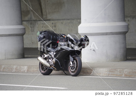 北海道　稚内港北防波堤ドーム　バイク 97285128