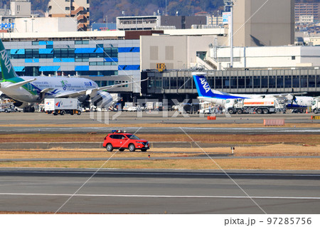 大阪国際空港 フォロミーカー 大阪国際空港 フォロミーカー 97285756