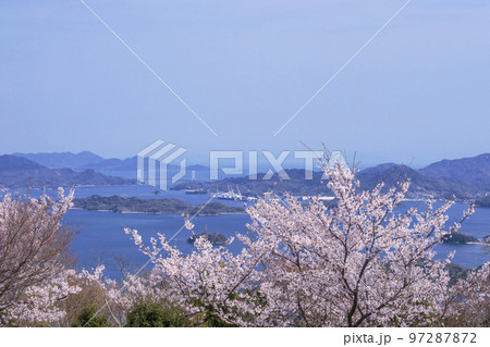 筆影山の桜　瀬戸内海国立公園　竜王山の風景　多島美の風景　広島観光名所　瀬戸内海と桜　G7サミット　 97287872
