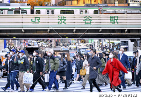 日本の東京都市景観 16万超全国・死亡277人・重症者461人。BQ.1.1…感染爆発=15日、渋谷 日本の東京都市景観 16万超全国・死亡277人・重症者461人。BQ.1.1…感染爆発=15日、渋谷 97289122