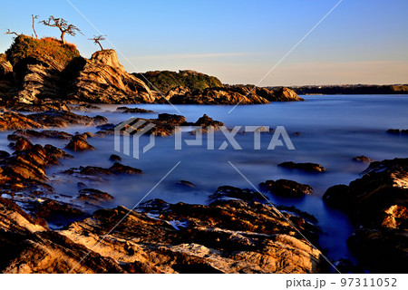 三浦半島　荒崎リアス式海岸の風景 長時間露光撮影 97311052