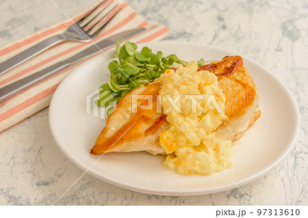 チキンのタルタルソース 97313610