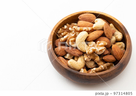 ミックスナッツ　白バック 97314805