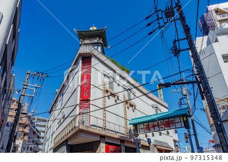 【東京の都市風景】浅草花やしき周辺の都市風景 97315348