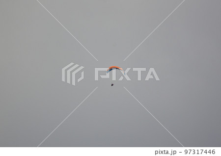 パラグライダー（山梨県） 97317446