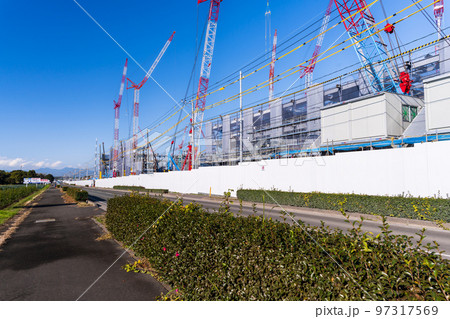 半導体受託生産の世界最大手、台湾積体電路製造(TSMC)最新建設風景(2022年12月)熊本県菊陽町 半導体受託生産の世界最大手、台湾積体電路製造(TSMC)最新建設風景(2022年12月)熊本県菊陽町 97317569