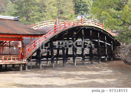 宮島　厳島神社　反橋　重要文化財 97318555