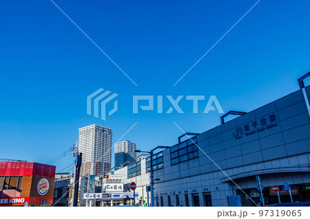 【東京の都市風景】南千住駅周辺の都市風景 【東京の都市風景】南千住駅周辺の都市風景 97319065