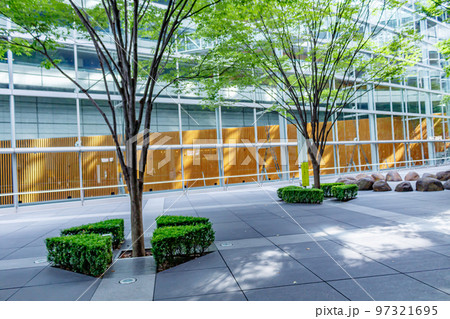 【東京の都市風景】東京国際フォーラム 97321695
