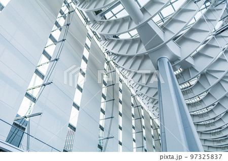 【東京の都市風景】東京国際フォーラム 97325837