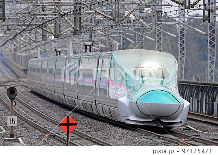東北新幹線　那須塩原　JR東日本　E5系　U8編成（仙台）　はやぶさ　はやて　やまびこ　なすの　 97325971