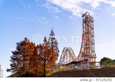 遊園地風景(日本一の大観覧車がある遊園地)グリーンランド 遊園地風景(日本一の大観覧車がある遊園地)グリーンランド 97326292