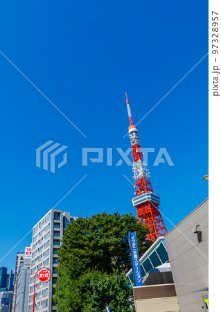 【東京の都市風景】赤羽橋周辺の都市風景と東京タワー 97328957