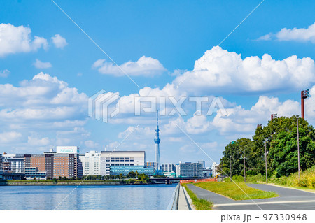 【東京の都市風景】夢の島周辺の都市風景 【東京の都市風景】夢の島周辺の都市風景 97330948