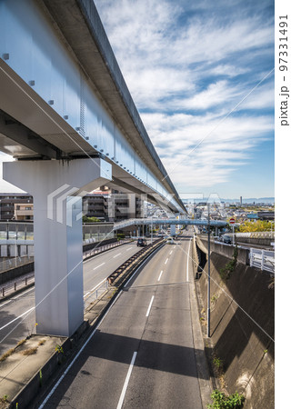 《愛知県》名古屋都市風景　守山区の風景　名古屋ガイドウェイバス　ゆとりーとライン 97331491