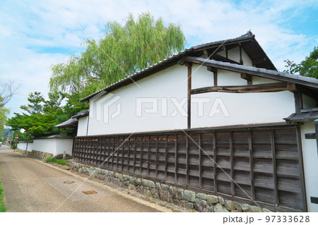 【日本100名城】彦根城　埋木舎の長屋門　滋賀県彦根市 97333628