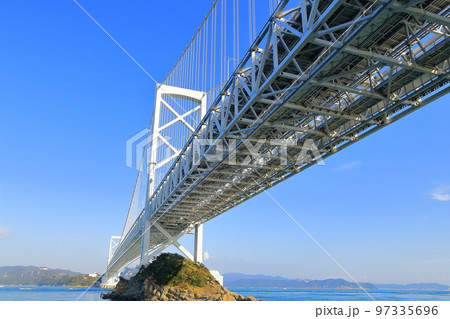 【徳島県】大鳴門橋と渦潮（鳴門の渦潮） 97335696