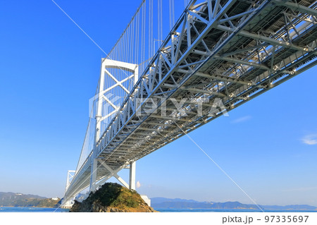 【徳島県】大鳴門橋と渦潮（鳴門の渦潮） 97335697