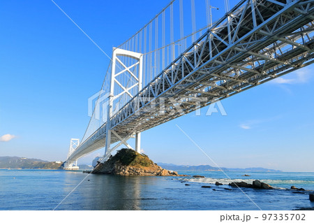 【徳島県】大鳴門橋と渦潮（鳴門の渦潮） 97335702