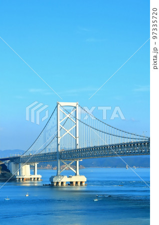 【徳島県】大鳴門橋と渦潮（鳴門の渦潮） 97335720