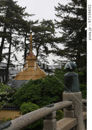 パゴダの塔 97336602